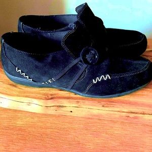 Stiched Design SlipOns